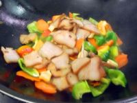 三色回锅肉的做法步骤7