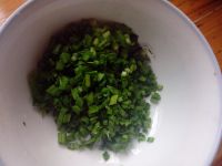 虾米韭菜蒸饺的做法步骤3