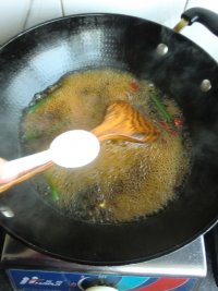 红烧带鱼的做法步骤7