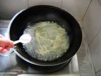 冬瓜银鱼粉丝汤的做法步骤7