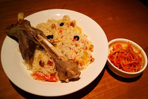 新疆乌鲁木齐手抓饭哪家好吃 乌鲁木齐好吃的手抓饭盘点