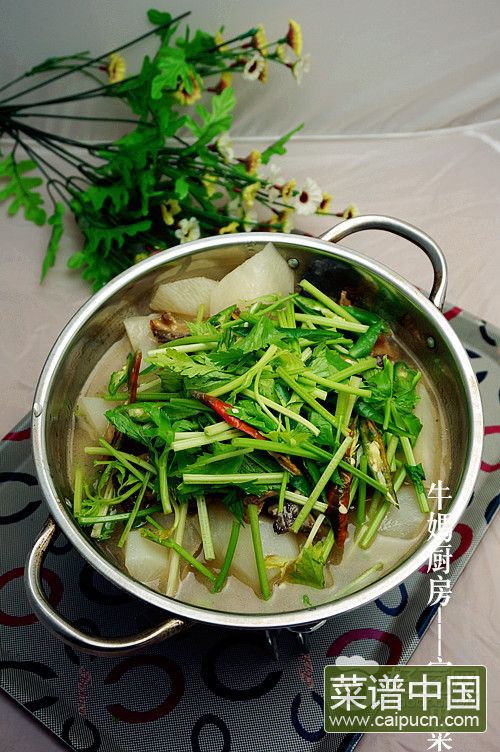 腊牛肉萝卜钵子菜