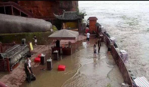 乐山大佛佛脚平台被淹是什么情况 目前乐山大佛景区依旧停航