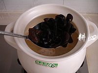 松仁木耳小米粥的做法步骤8