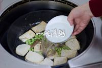 虾仁豆腐的做法步骤9