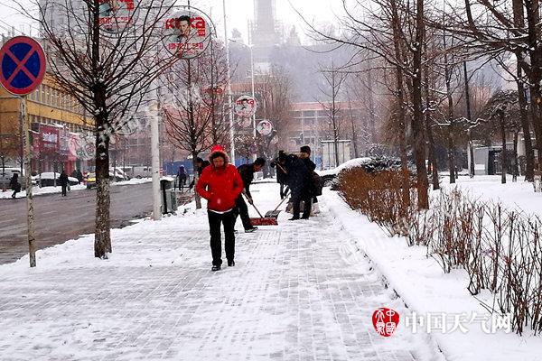 扬沙浮尘今年首次现身辽宁 今夜冷空气来袭周末大幅降温