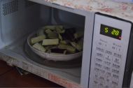 微波炉之酱烧茄子的做法步骤2