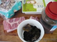 虾酱炒豆腐的做法步骤1