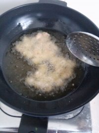 圣女果咕噜肉的做法步骤4