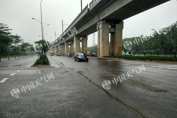 海南未来三天风雨齐袭气温低 海口等地将不足10℃