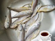 酥炸小黄鱼的做法步骤1