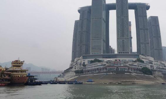 长江重庆段水位刷新9年来最低值 航道局多措举水位航道畅通