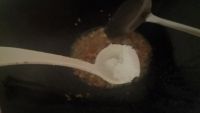 老北京炸三角的做法步骤5
