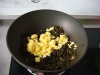 地皮菜炒鸡蛋的做法步骤6