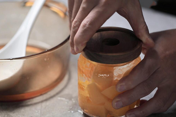 黄桃罐头怎么做 黄桃罐头的做法