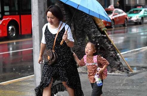 江苏高考第三天雨势仍强劲 全省最高气温在29—30℃左右