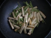 芹菜炒香干的做法步骤5