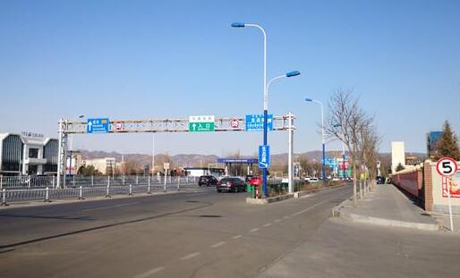内蒙古中东部有小雨或雨夹雪 首府呼和浩特气温跌至21℃
