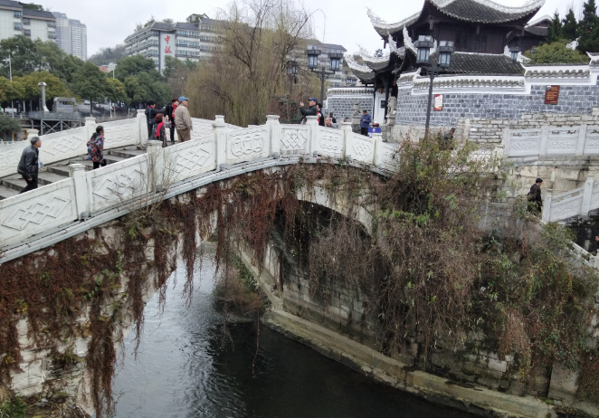 甲秀楼游玩攻略 甲秀楼好玩吗 甲秀楼游玩攻略 甲秀楼好玩吗