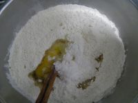 铜锣烧草帽包的做法步骤2