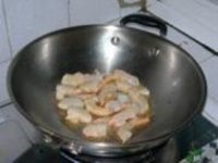 西芹腰果虾仁的做法步骤6