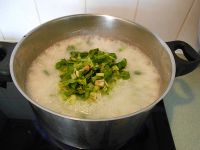 菠菜鸡丝粥的做法步骤6
