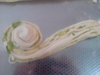 手撕葱花饼的做法步骤7