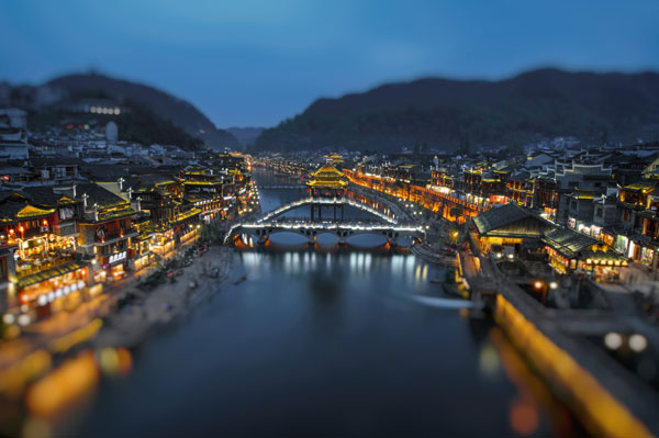 长沙到凤凰古城怎么走 长沙怎么去凤凰古城