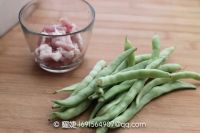 扁豆焖饭的做法步骤1