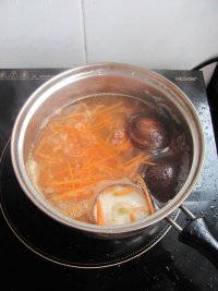 彩蔬肉皮冻的做法步骤9