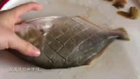 香煎鲳鱼的做法步骤2
