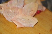麻油香煎鸡翅的做法步骤1