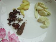小鸡炖蘑菇的做法步骤3