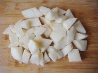 桃胶雪梨桂花羹的做法步骤2