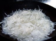 萝卜丝猪肉馅饼的做法步骤3