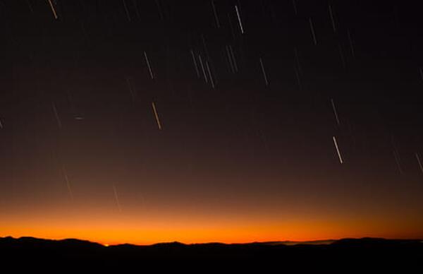 英仙座流星雨最佳观赏期 2020年8月13日英仙座流星雨观测时间几点