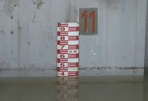 南京秦淮河洪水橙色预警进入“战时” 河湖水位全面超警戒汛情严峻