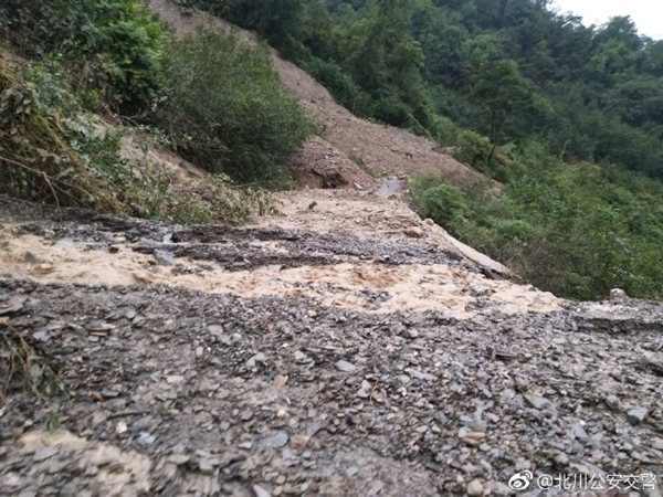 强降雨致四川道路塌方幼林抚育人员失联 未来三天仍有暴雨
