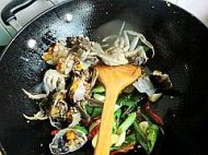 香辣蟹火锅的做法步骤9