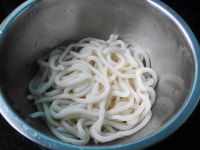 黑椒培根炒乌冬面的做法步骤4