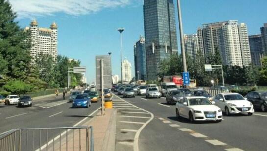 北京继续“回温之旅”气温18℃ 春季干燥多风谨防火灾