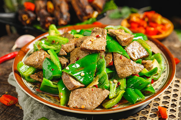 怎样爆炒猪肝 爆炒猪肝的做法