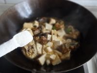 鲶鱼炖豆腐的做法步骤12