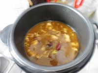 老四川牛肉米线的做法步骤9