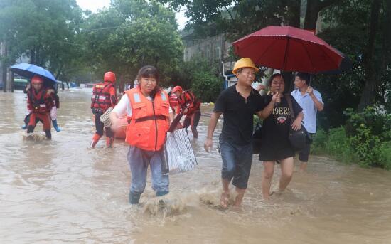 福建武夷山暴雨全面闭园 目前已疏散转移群众35人