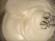 黄豆粉戚风蛋糕的做法步骤7