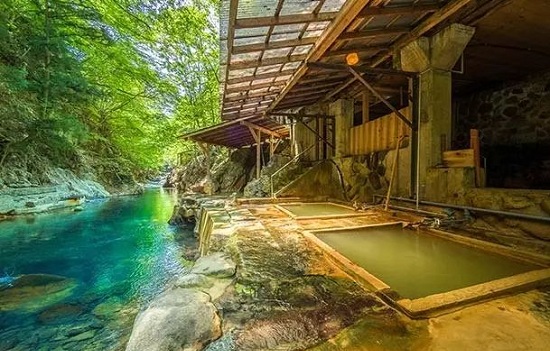日本著名的温泉有哪些
