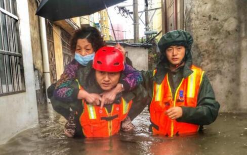 湖北暴雨全省65.06万人受灾 近80千公顷农作物受灾损失4.57亿元