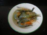 鱼虾豆腐煲的做法步骤3