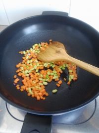 日式蒲公英蛋包饭的做法步骤7